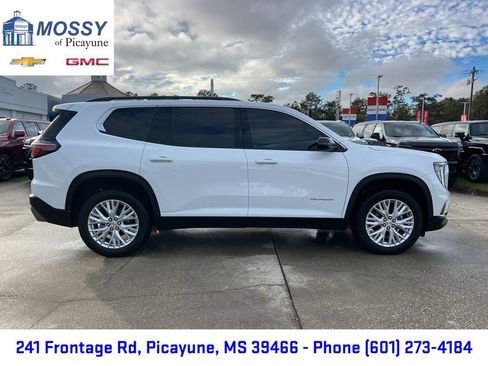 Certified 2024 GMC Acadia Elevation w/ Luxury Package image 8