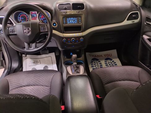 Used 2017 Dodge Journey SXT image 16