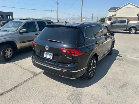 Used 2019 Volkswagen Tiguan SEL Premium R-Line w/ 3rd Row Seat Package AWD/4WD image 5