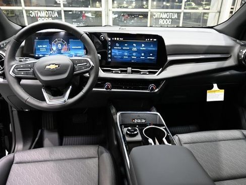 New 2026 Chevrolet Equinox LT w/ Convenience Package II image 12