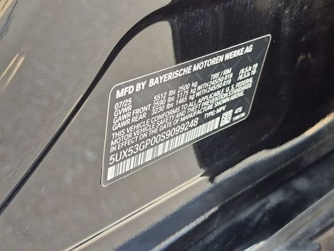 Used 2025 BMW X3 xDrive30i AWD/4WD image 23