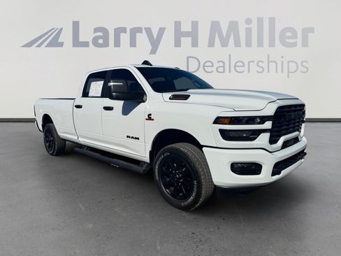 Used 2025 RAM 3500 Big Horn AWD/4WD image 7