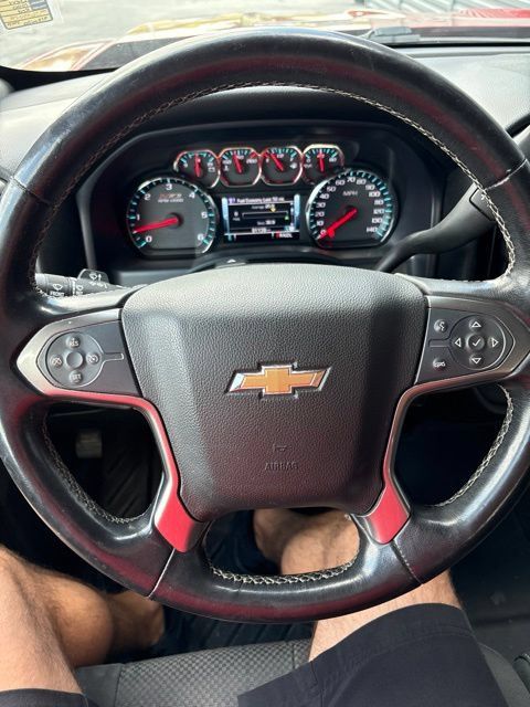 Used 2018 Chevrolet Silverado 1500 LT w/ All Star Edition AWD/4WD image 8