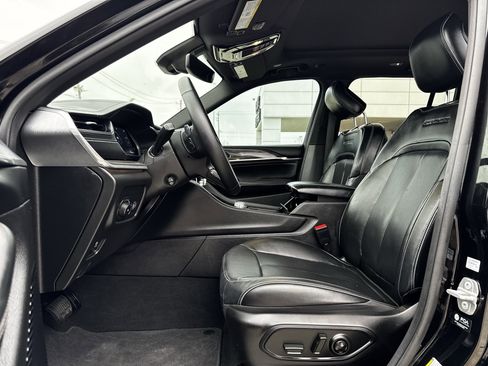 Used 2022 Jeep Grand Cherokee Overland image 29