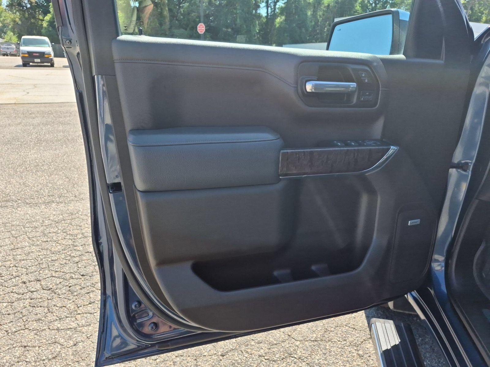 Certified 2019 GMC Sierra 1500 Denali w/ Technology Package AWD/4WD image 23