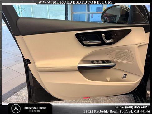 Used 2023 Mercedes-Benz C 300 4MATIC Sedan image 10