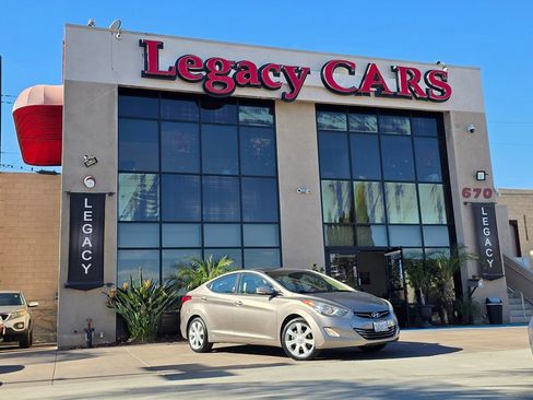 Used 2012 Hyundai Elantra Limited w/ Technology Pkg 5 image 2