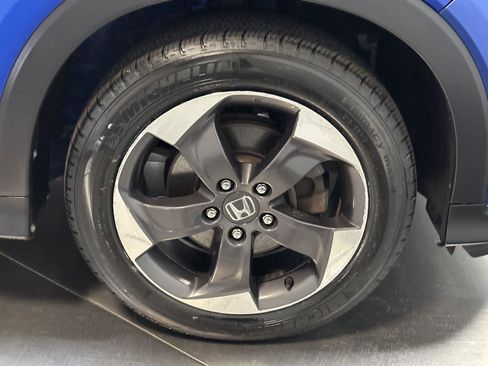 Used 2018 Honda HR-V EX image 17