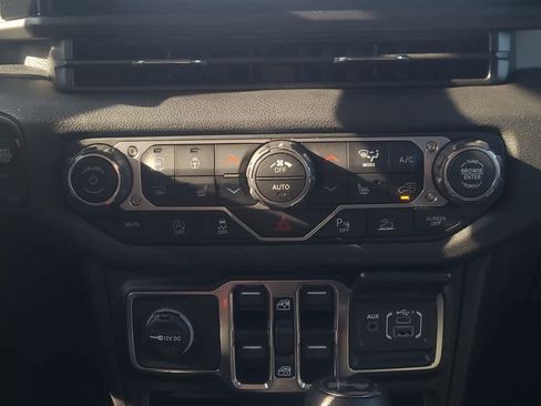 Used 2026 Jeep Wrangler Unlimited Sport AWD/4WD image 22