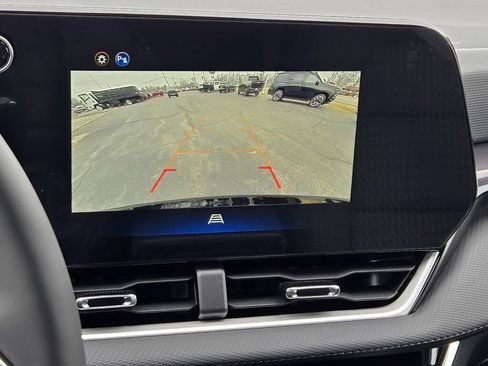 New 2026 Chevrolet Equinox LT w/ LPO, Floor Liner Package image 23