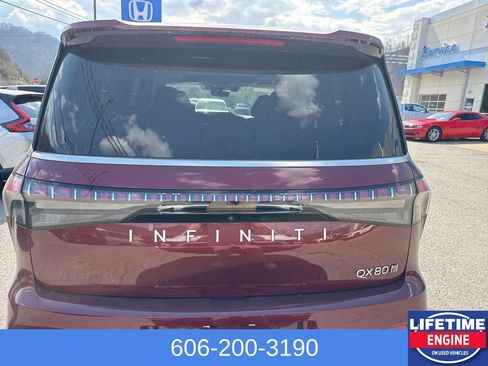 Used 2025 INFINITI QX80 Sensory image 7