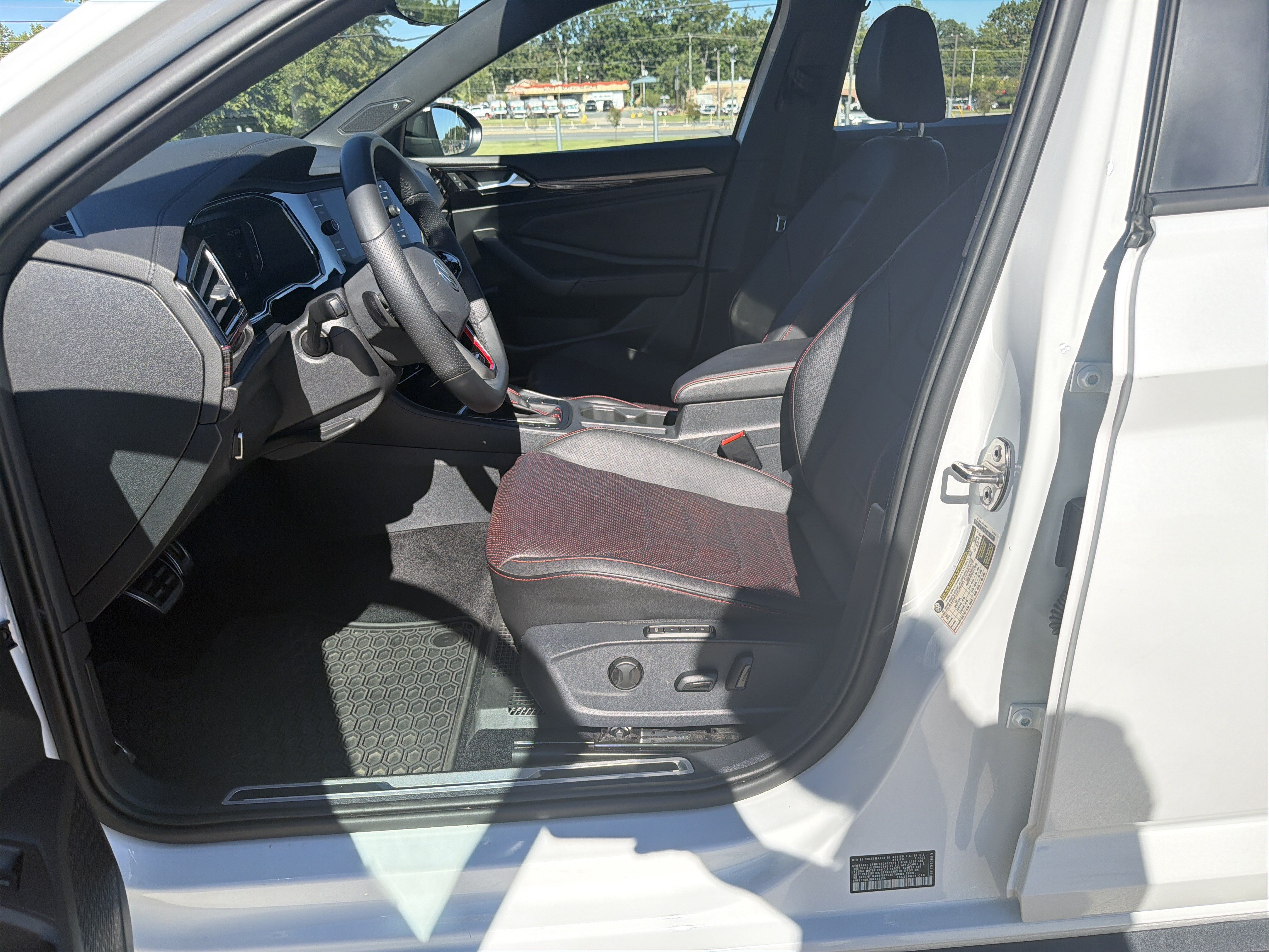Used 2022 Volkswagen Jetta GLI Autobahn FWD image 12