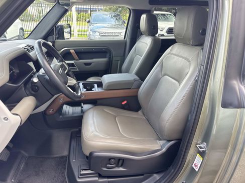 Used 2023 Land Rover Defender 90 S AWD/4WD image 15