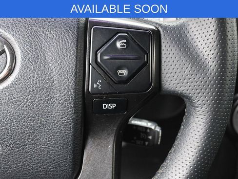 Used 2015 Toyota 4Runner Trail AWD/4WD image 18