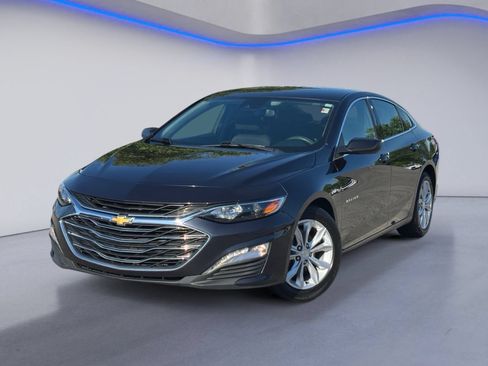 Used 2023 Chevrolet Malibu LT FWD image 2