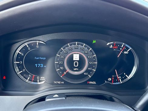 Used 2020 Cadillac Escalade ESV Platinum w/ Escalade Sport Edition image 18