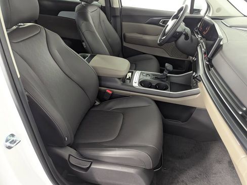 New 2026 Kia Carnival LXS image 33