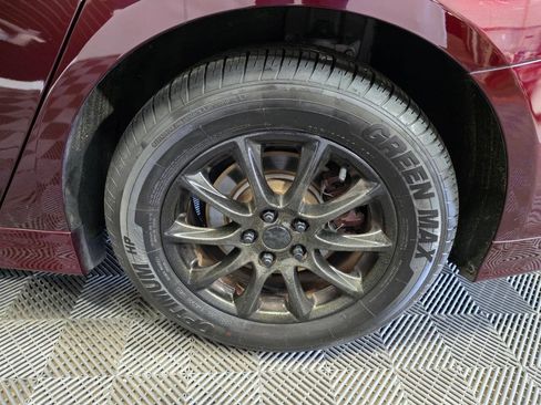 Used 2017 Ford Fusion S FWD image 33