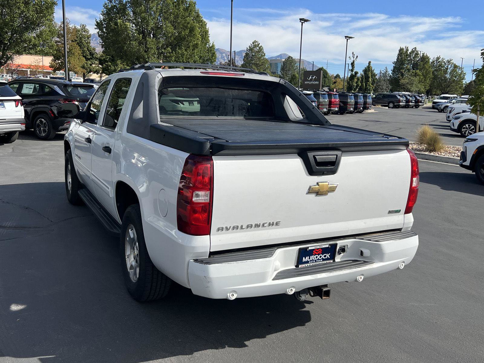 Used 2011 Chevrolet Avalanche LS AWD/4WD image 18