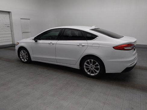 Used 2019 Ford Fusion SE FWD image 3