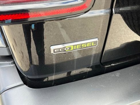 Used 2022 Jeep Wrangler Unlimited Sahara w/ Cold Weather Group image 6