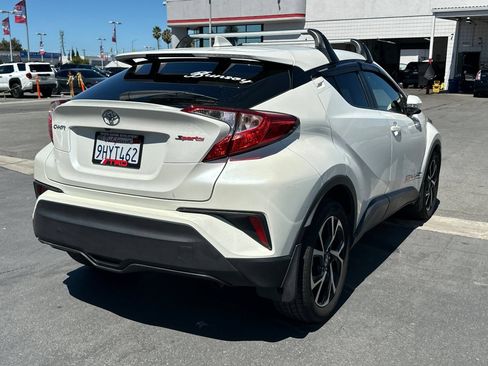 Certified 2021 Toyota C-HR XLE FWD image 5