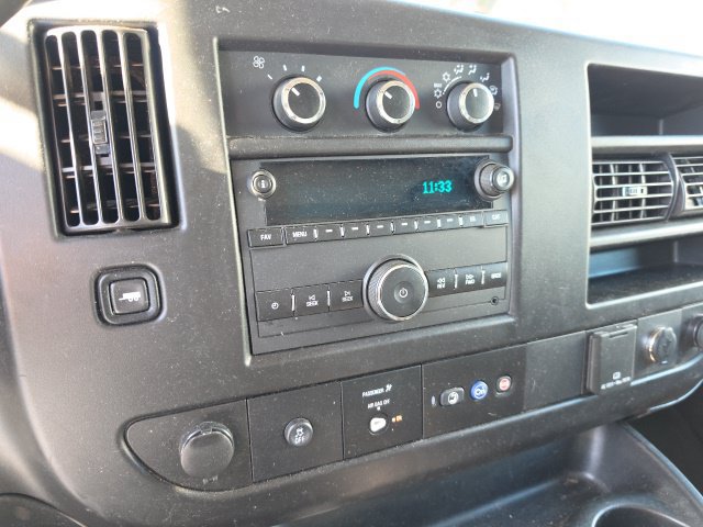 Used 2022 Chevrolet Express 3500 w/ Power Convenience Package RWD image 5