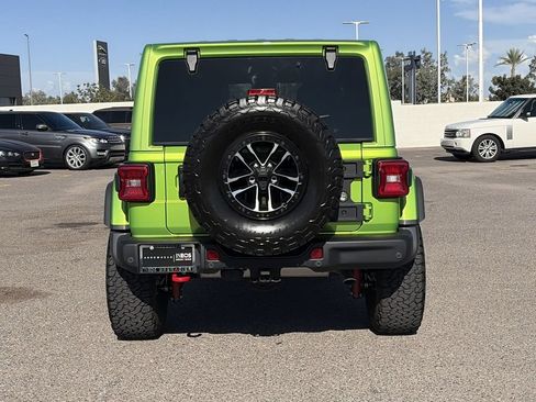 Used 2025 Jeep Wrangler Unlimited Rubicon AWD/4WD image 8