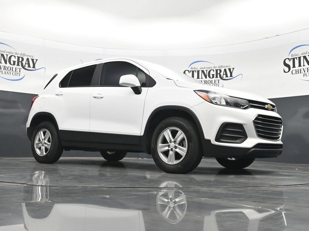 Certified 2022 Chevrolet Trax LS w/ Tint and Cruise Package AWD/4WD image 26