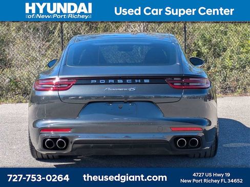 Used 2018 Porsche Panamera 4S image 4
