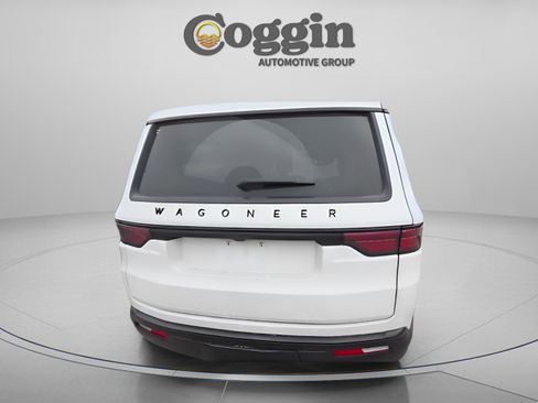 Used 2024 Jeep Wagoneer Series II image 10