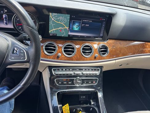 Used 2017 Mercedes-Benz E 300 image 13