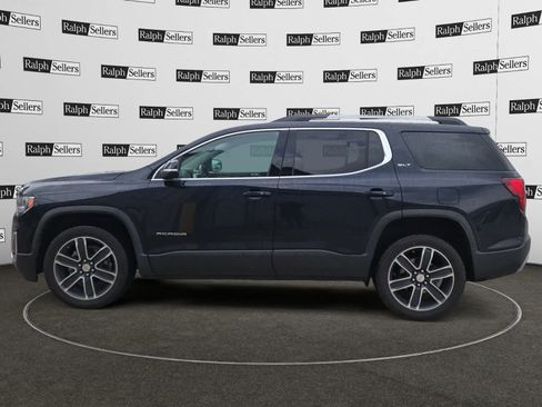 Used 2022 GMC Acadia SLT w/ Technology Package AWD/4WD image 3