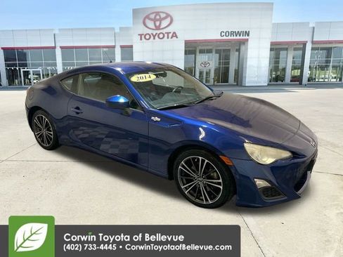 Used 2014 Scion FR-S image 2