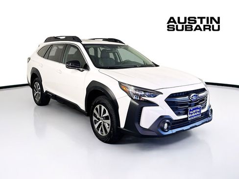 Certified 2025 Subaru Outback Premium image 1