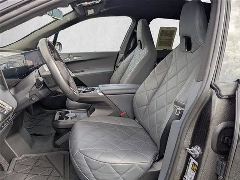 Used 2025 BMW iX M60 image 17