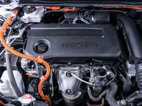 Used 2024 Honda CR-V Sport image 7