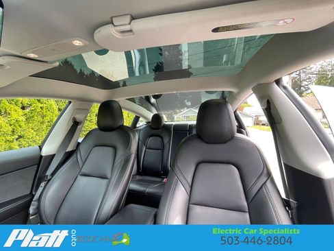 Used 2023 Tesla Model 3 Standard Range image 37