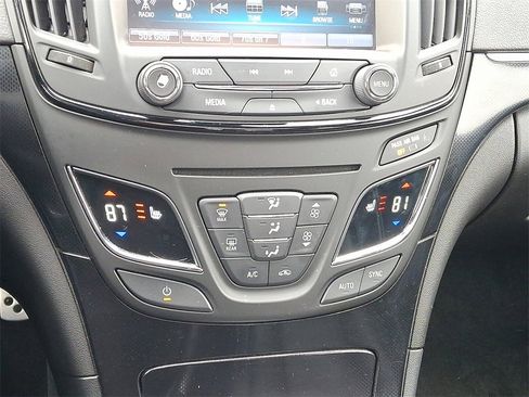 Used 2017 Buick Regal GS w/ Driver Confidence Package #2 image 19