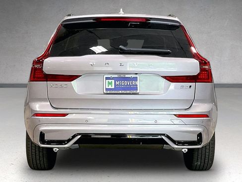 New 2026 Volvo XC60 B5 Plus w/ Protection Package Premier AWD/4WD image 4