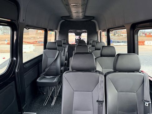 Used 2020 Mercedes-Benz Sprinter 3500 image 15