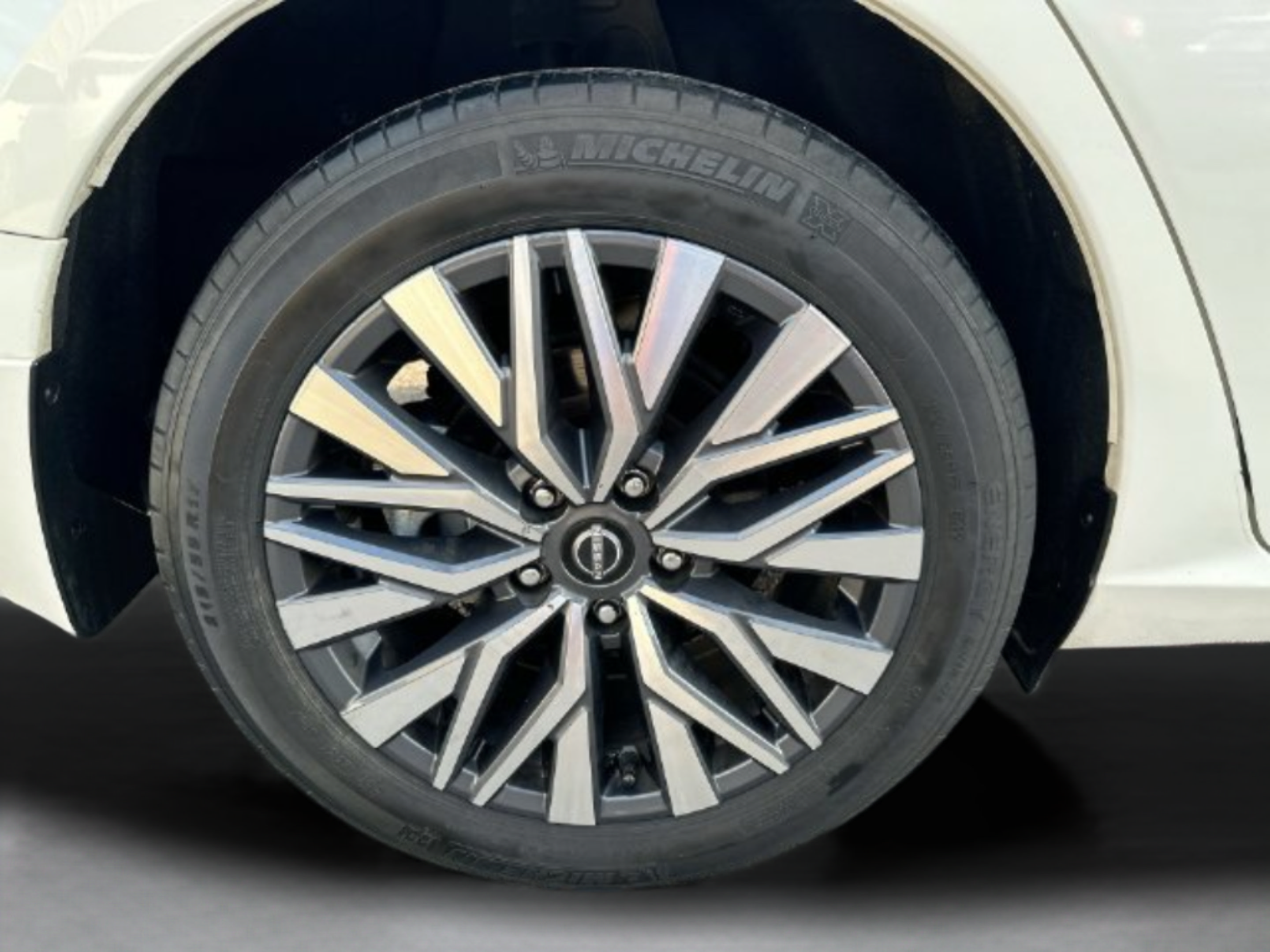 Used 2023 Nissan Altima 2.5 SV w/ SV Premium Package FWD image 27