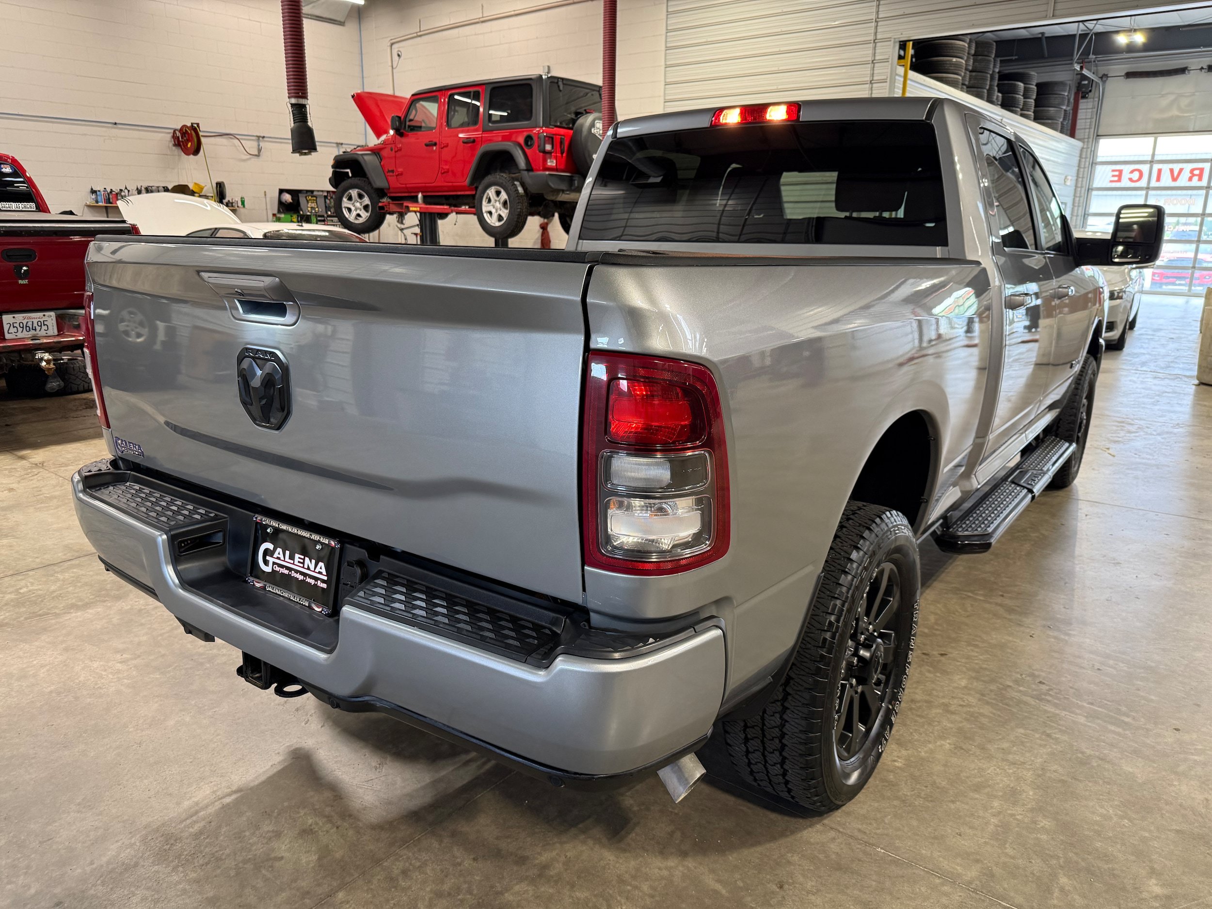 Certified 2024 RAM 2500 Big Horn w/ Night Edition AWD/4WD image 25