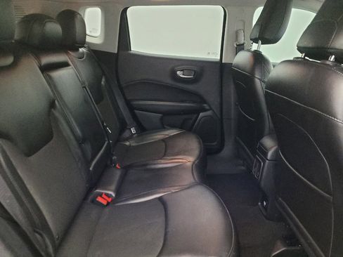 Used 2021 Jeep Compass Latitude FWD image 19