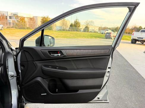 Used 2019 Subaru Outback 2.5i Limited w/ Popular Package #2 image 29