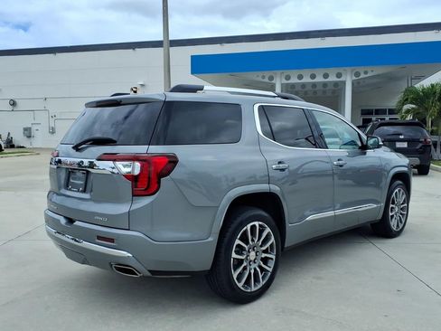 Used 2023 GMC Acadia Denali w/ Denali Ultimate Package AWD/4WD image 15