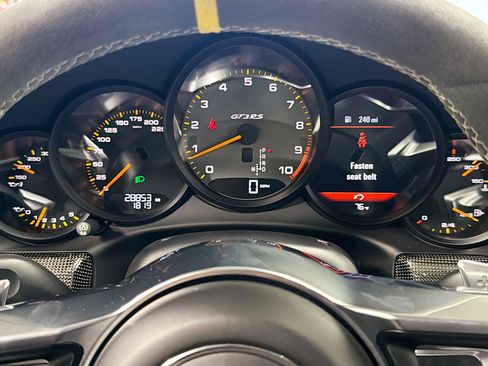 Used 2016 Porsche 911 GT3 RS image 33