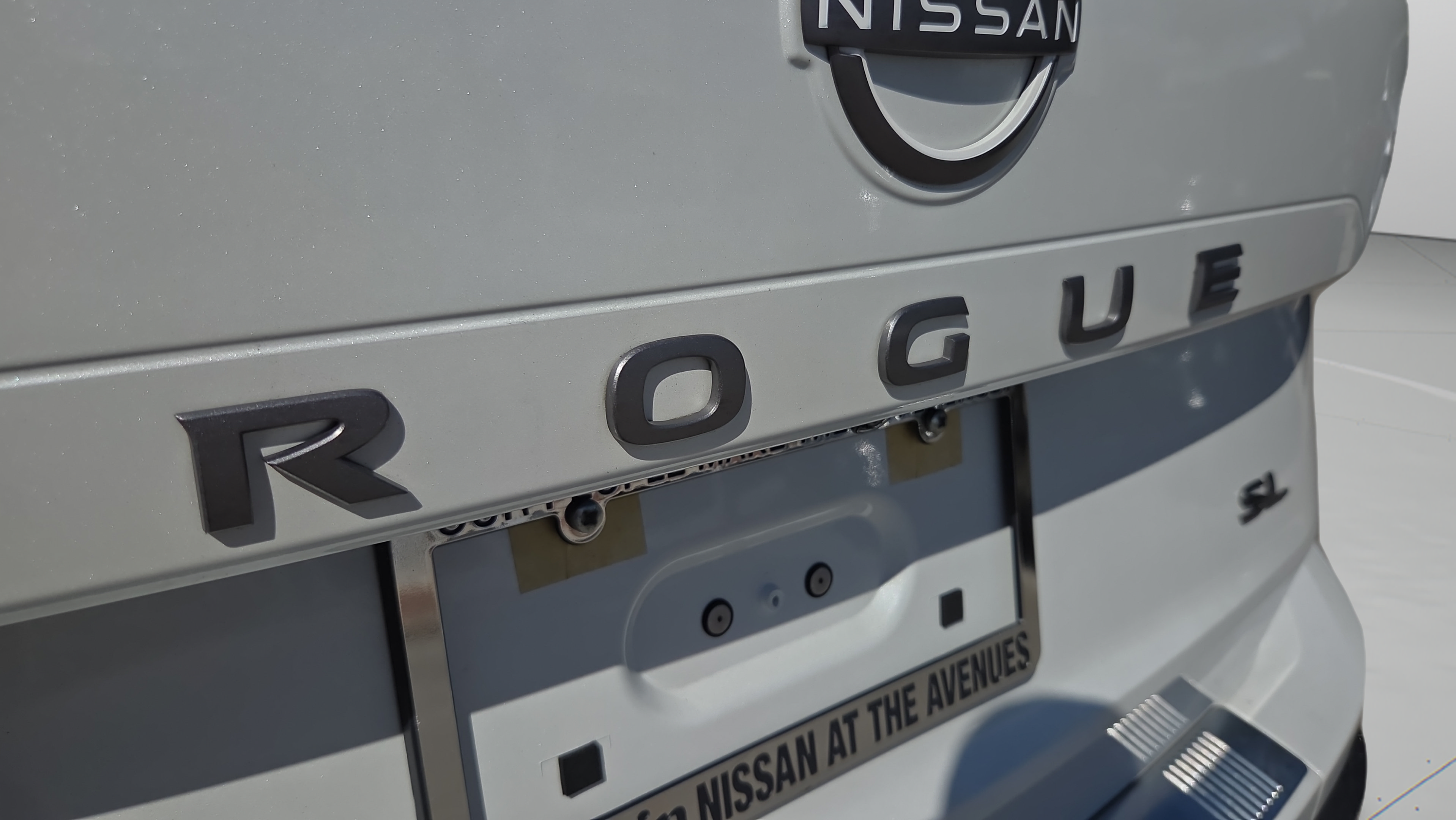 Used 2024 Nissan Rogue SL FWD image 16