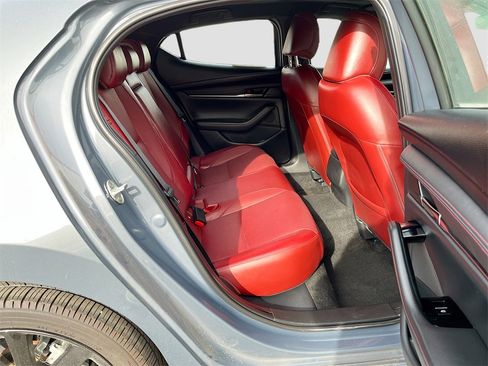 Used 2024 MAZDA MAZDA3 s image 28