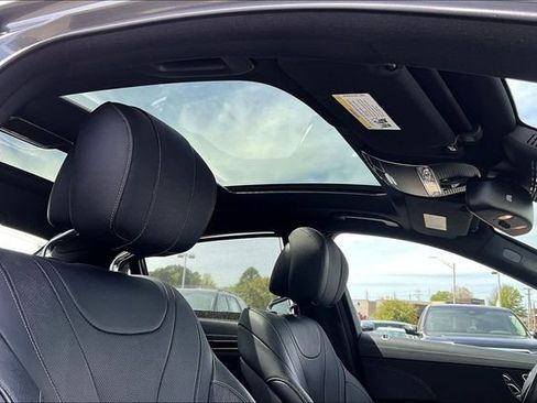 Used 2017 Mercedes-Benz S 550 Sedan image 26